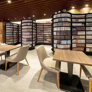 Hotel The Hedistar Nijo Comic & Books, Kyōto