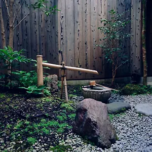 ゲストハウス Kotone Machiya-inn 京町家旅宿 小都音, 京都市